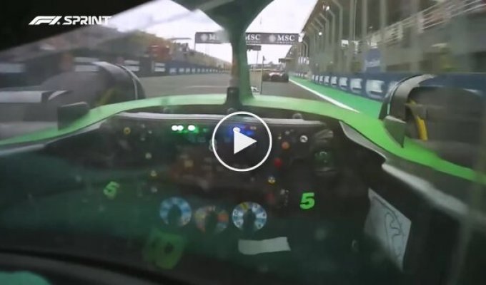 A Formula 1 accident from a first-person perspective