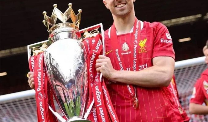 Liverpool footballer Diogo Jota died in an accident: the last photos of the athlete (5 photos)