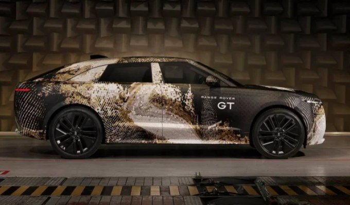 Range Rover обещает выпустить самое стремительное четырехдверное купе в своей истории (4 фото)