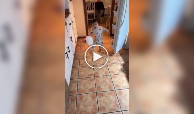 Маленький «молокоголик»