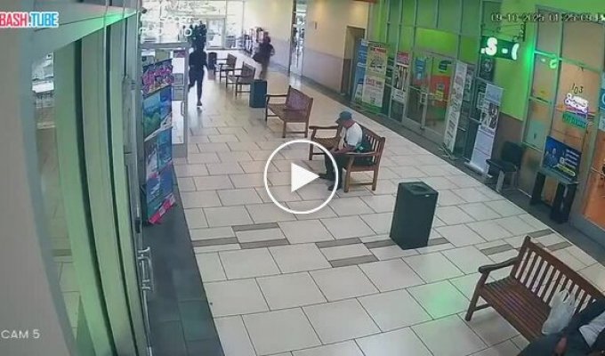 Owner jewelry store thief prevented his store from being robbed, dispersing the robbers with a firearm
