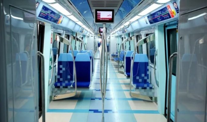 Как выглядят вагоны метро разных стран и эпох (29 фото)