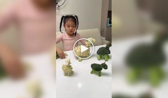 This talented girl makes animal figures from fruits, vegetables and other products