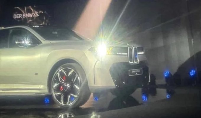 Photos of the new BMW X5 leaked online (2 photos)