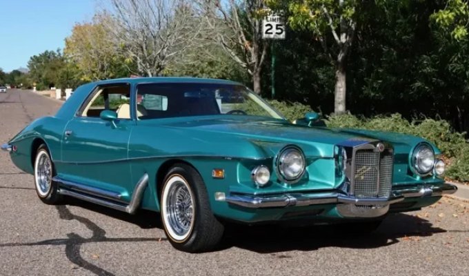 Рідкісне американське купе Stutz Blackhawk з кузовом ручної роботи з Італії виставили на продаж (12 фото + 1 відео)