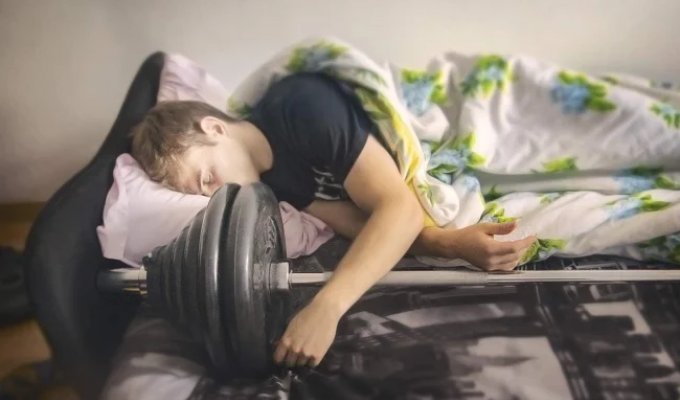 Врачи утверждают, что нежиться в кровати эффективнее для похудения, чем заниматься в спортзале (4 фото)