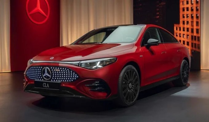 Mercedes-Benz CLA визнаний найкращим автомобілем Європи (8 фото)