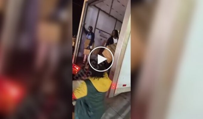Robbery of a mail truck in the USA