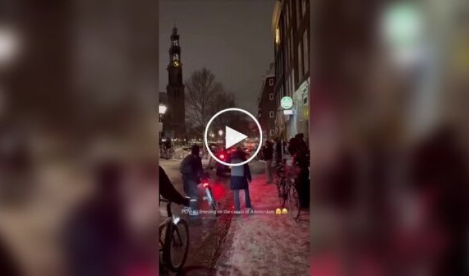 Amsterdam turned into a skating rink