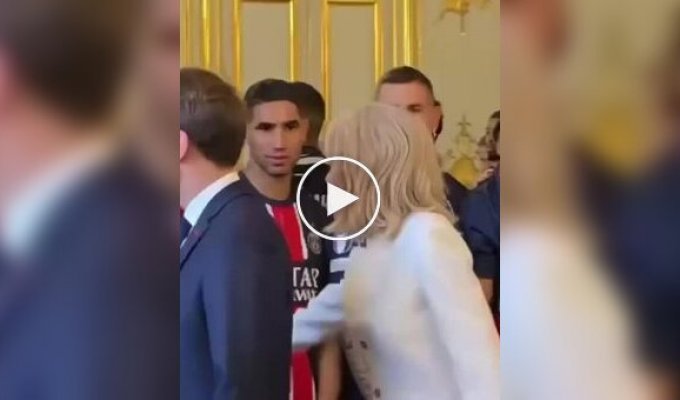 Athletes reacted to seeing Macron's wife up close for the first time