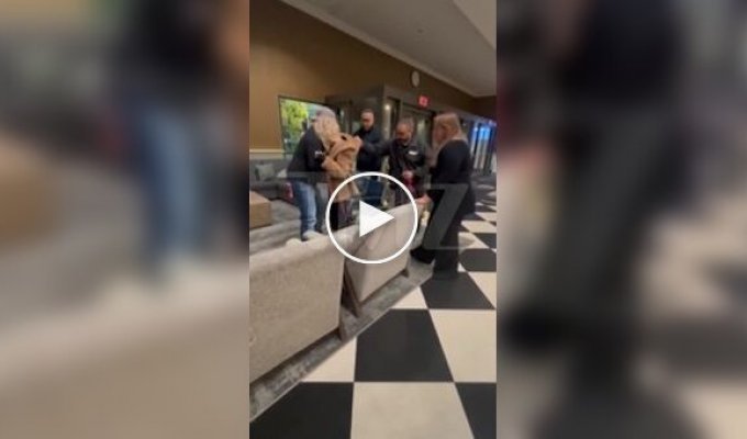 90s star Tara Reid was hospitalized in a mental state