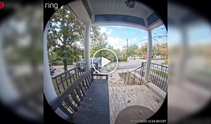 A delivery robot failed to deliver a package