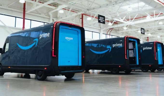 Федеральне розслідування автомобілів Rivian після скарг водіїв на несправності (3 фото)