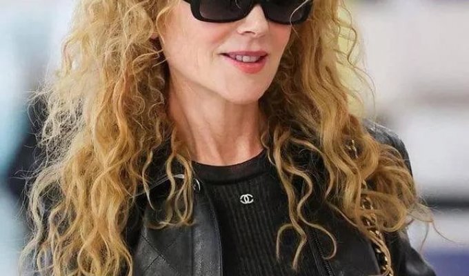 Nicole Kidman's Sister Antonia Stunned with Her Beauty (2 photos)