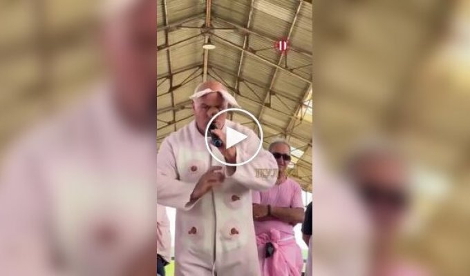 Pig Squealing Championship