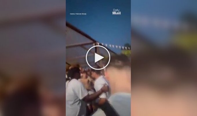 Tourists fought in a beach club
