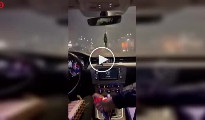 Коли запуск феєрверків з машини перетворюється на повний хаос