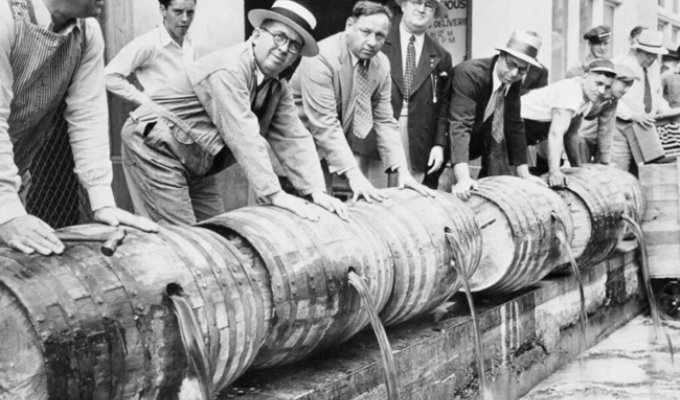 US Alcohol Laws That Still Seem Completely Absurd: A State-by-State Analysis (8 photos)