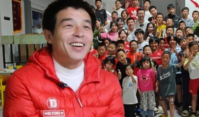 A Chinese "Super Dad" Adopted Nearly 300 Children, Placing Them in a Dream House (4 photos)
