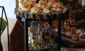 Catering Services in the Netherlands: A Guide to Organizing an Off-Site Wedding
